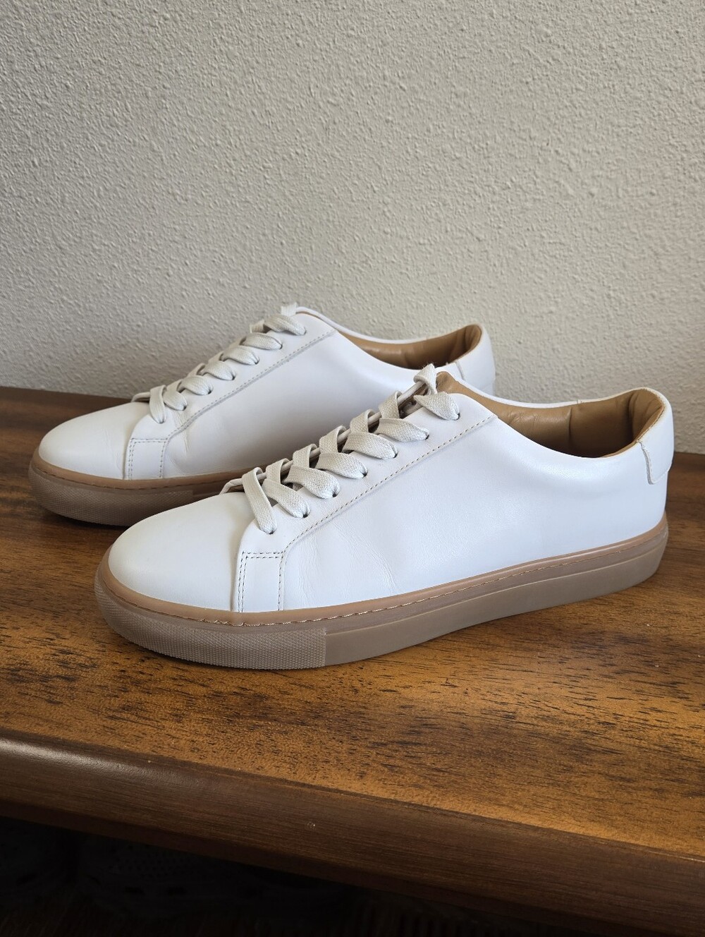 Thursday Boot Co. Legacy Men's Low Top Sneakers White Leather Gum Soles Sz 8.5
